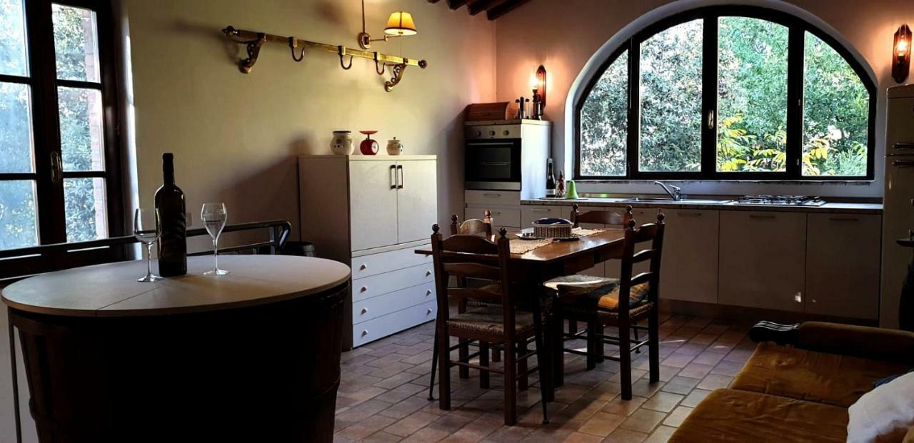 コッレ・ヴァル・デルザNel Chianti Lungo La Francigenaアパートメント エクステリア 写真